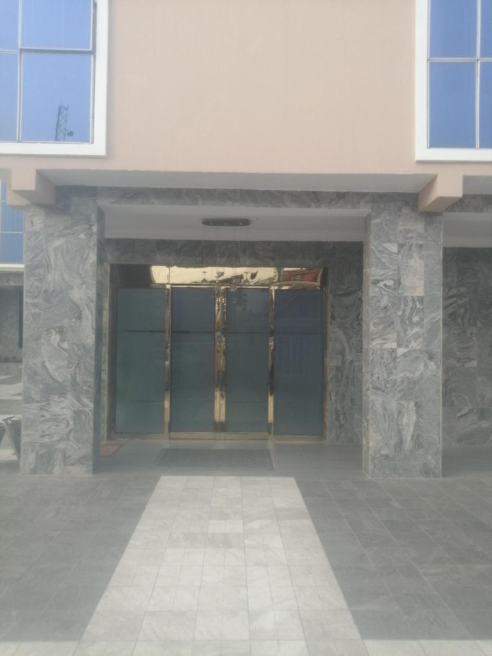 Grand Venice Transit Apartments Лаґос Екстер'єр фото
