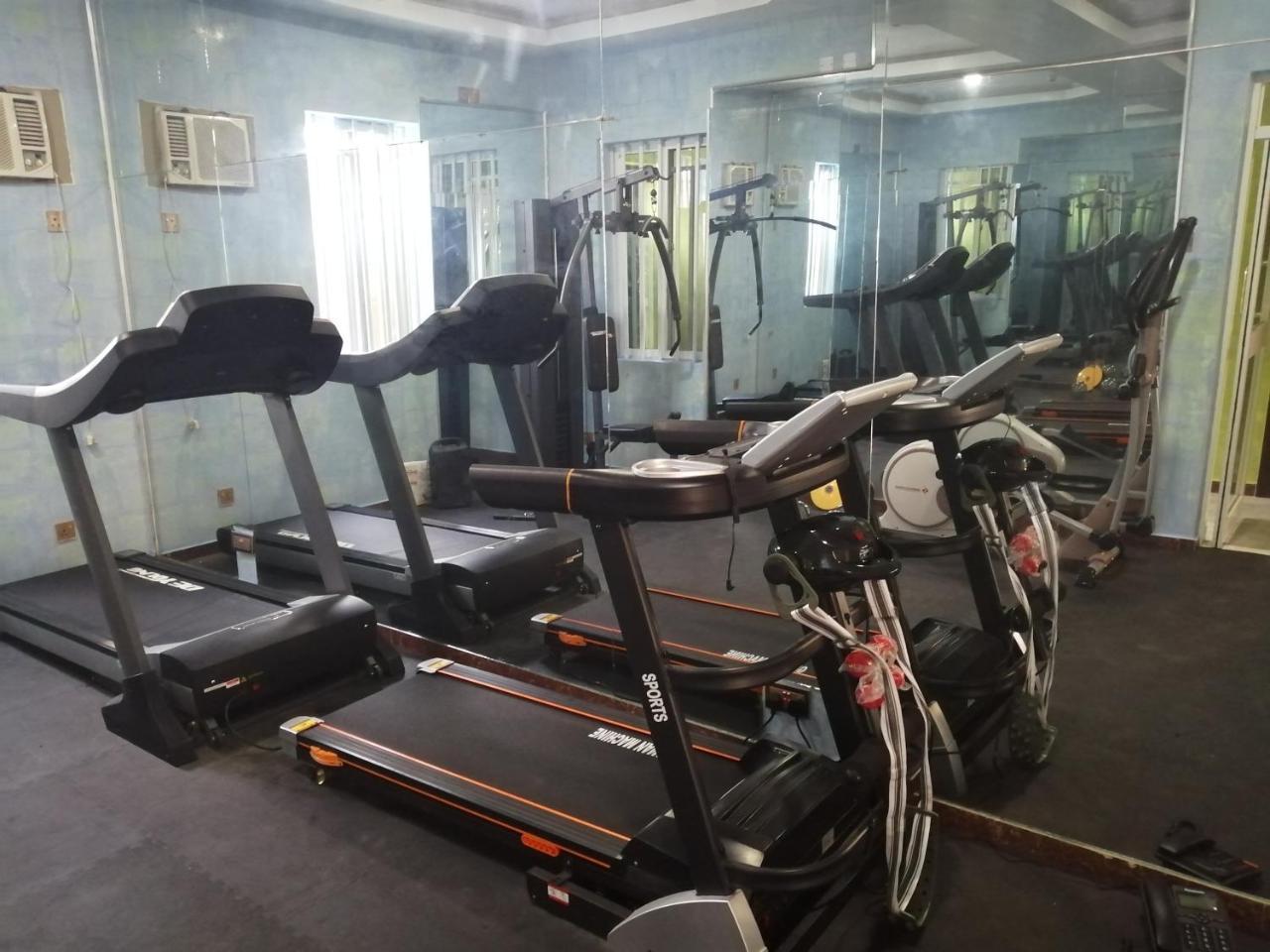 Grand Venice Transit Apartments Лаґос Екстер'єр фото