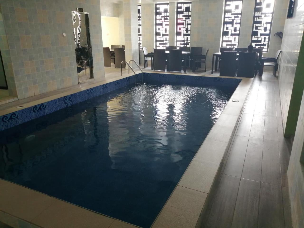Grand Venice Transit Apartments Лаґос Екстер'єр фото