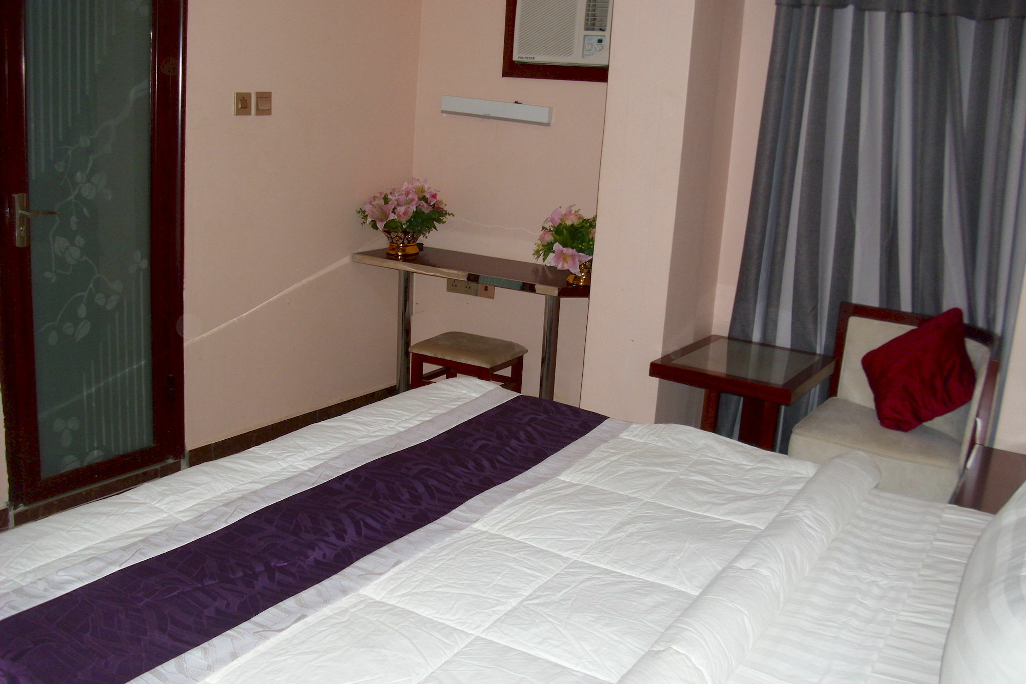 Grand Venice Transit Apartments Лаґос Екстер'єр фото